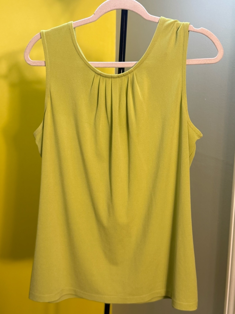 Banana Republic Lime Green Pleated Scoop Neck Tank